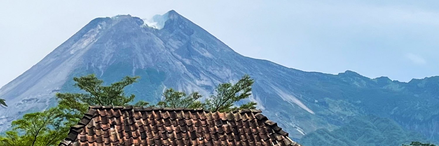 ichsanyus's profile banner image