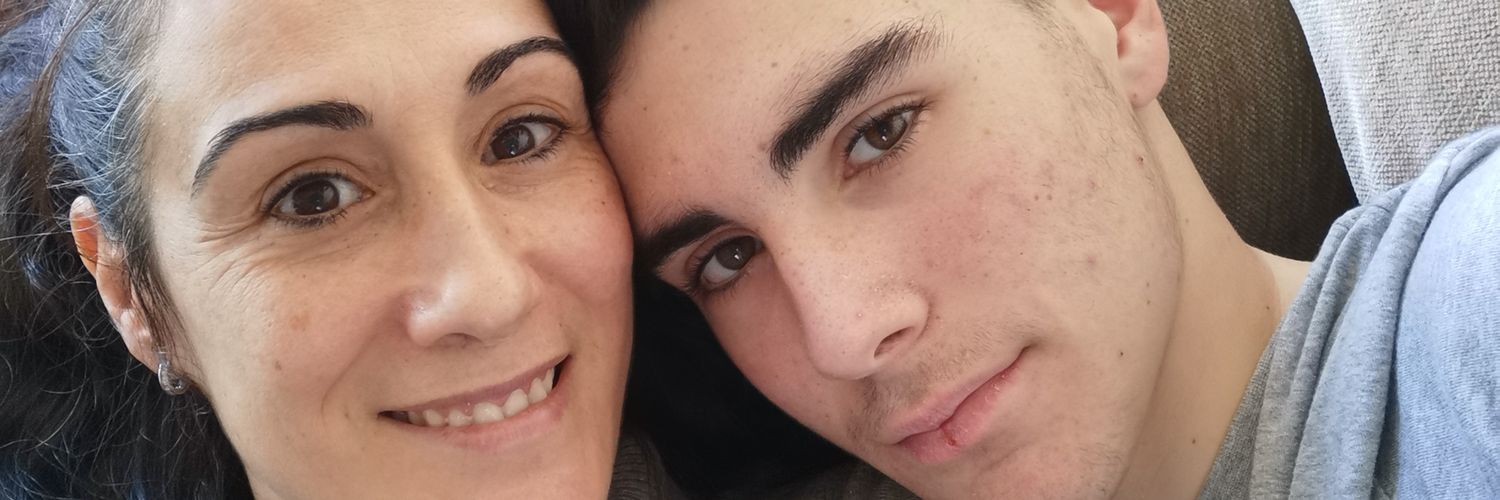 AnaCrisBernal's profile banner image