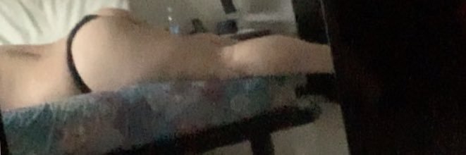 thick thighs save lives banner