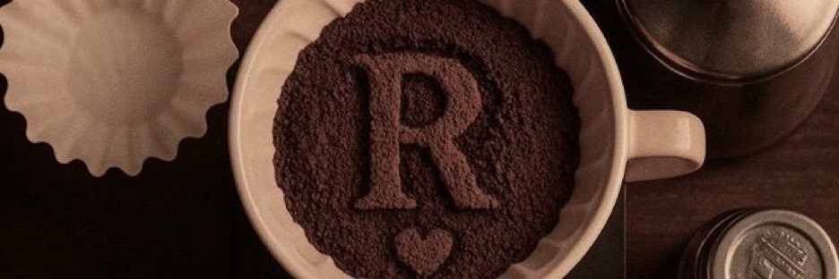 RiyanahEssa's profile banner image