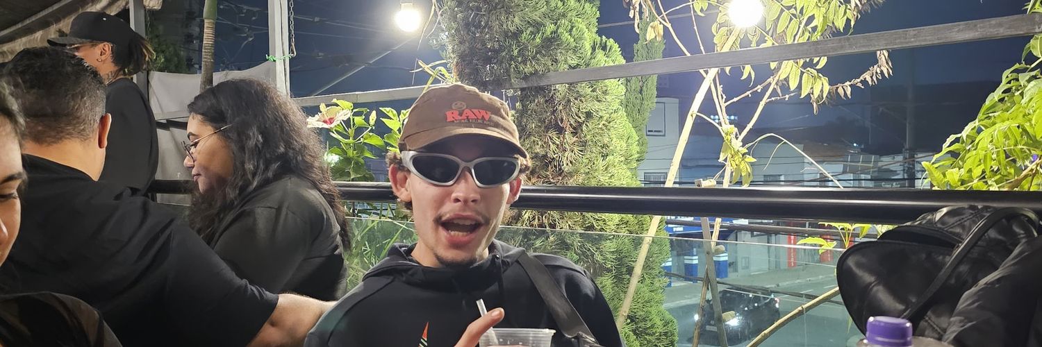 charradonidas 🫠 banner