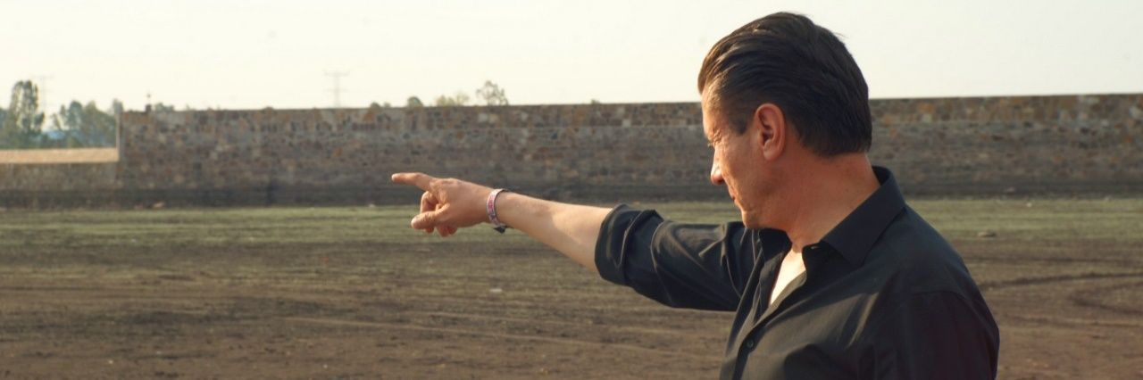 Héctor González banner