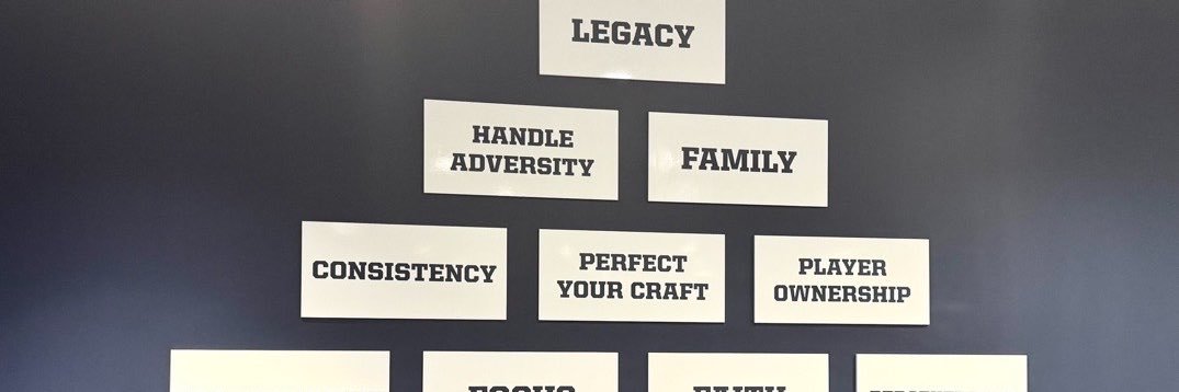 crew11_'s profile banner image