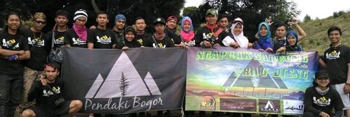 M napis banner