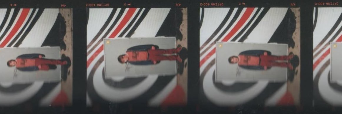weez banner