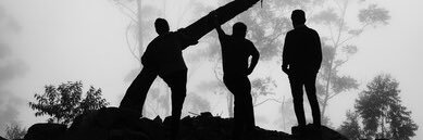 خارج السرب 🌫️ banner