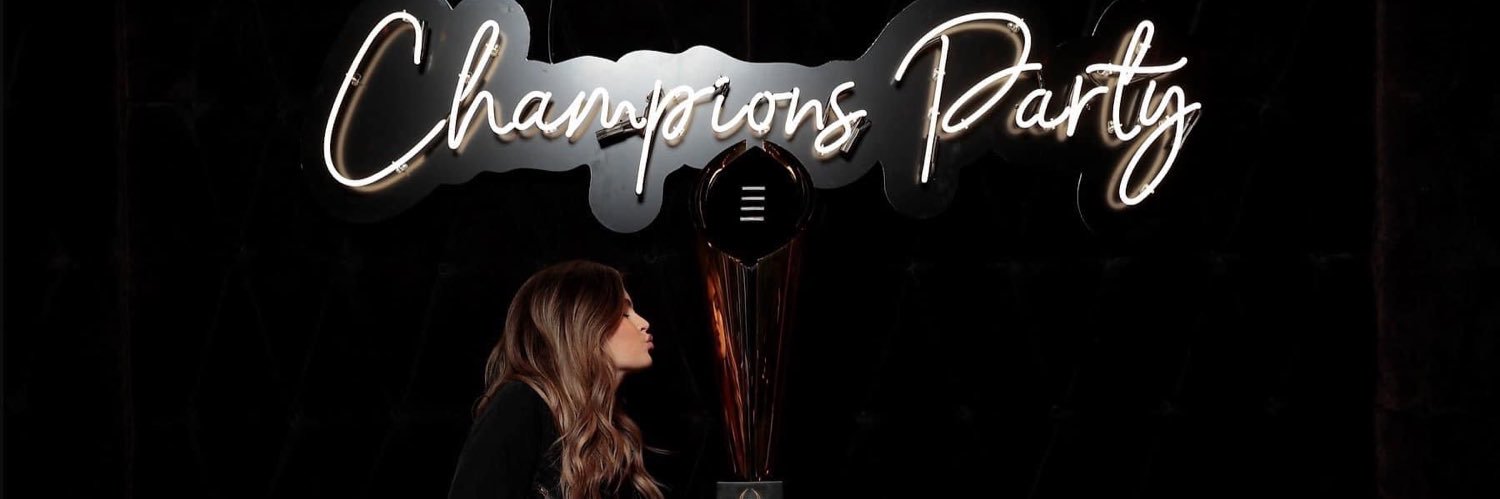 CarlyMathis's profile banner image
