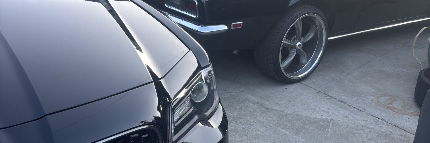 Johnnyboeeee's profile banner image