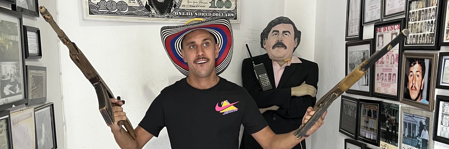 Roberto Vs The World banner