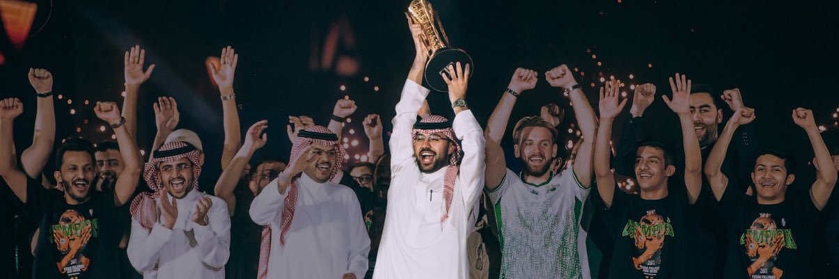 iuazx_'s profile banner image