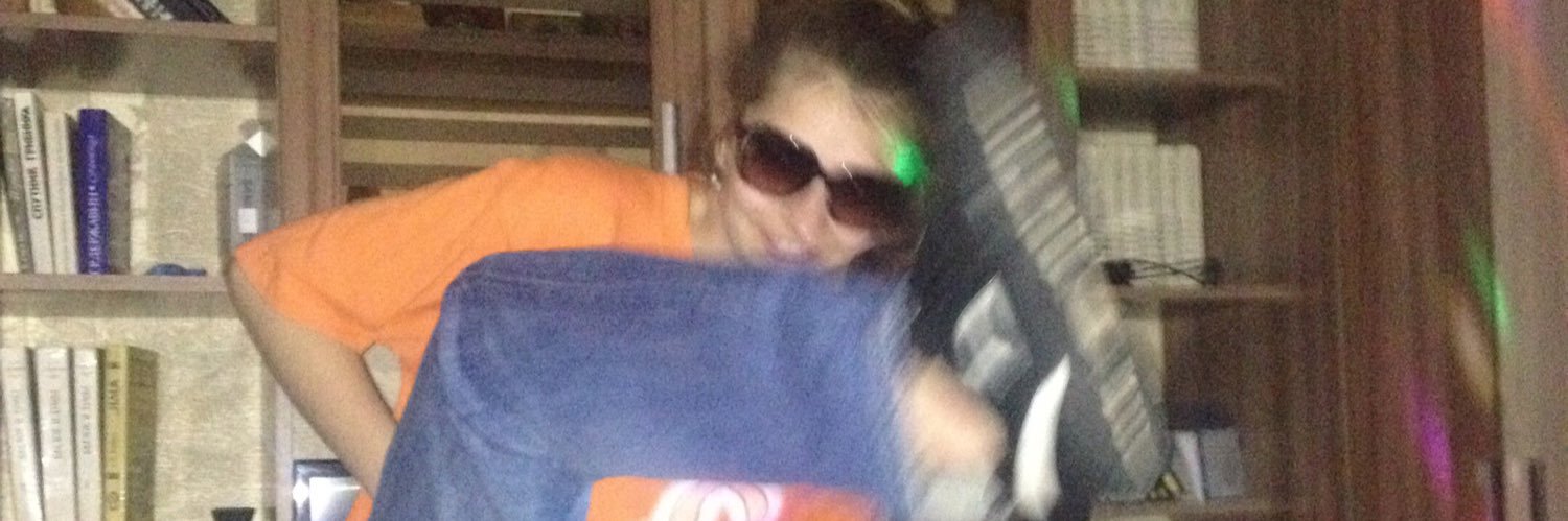 _im_weirdo_'s profile banner image