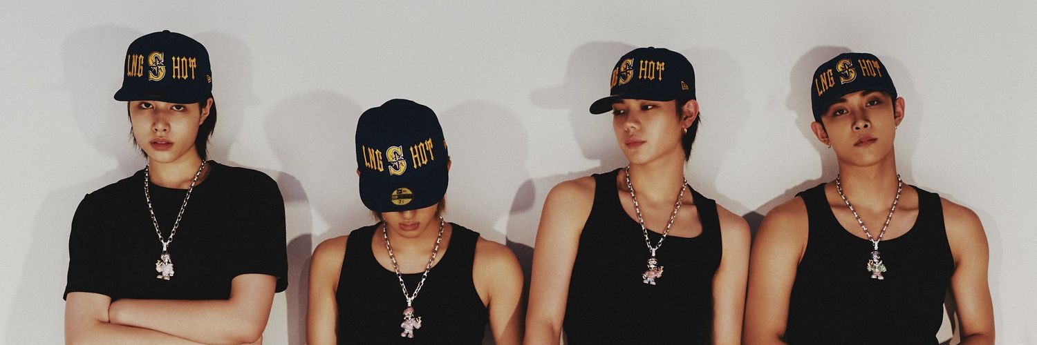 nayl | sagging dobby banner