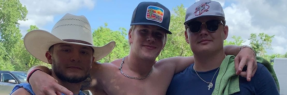 rileyschulz8's profile banner image