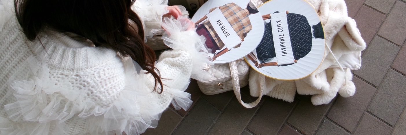 renren___009's profile banner image