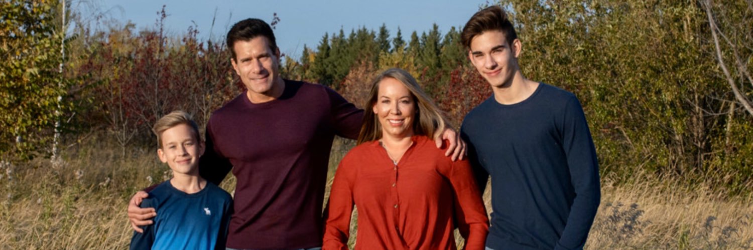 Hollingirl's profile banner image