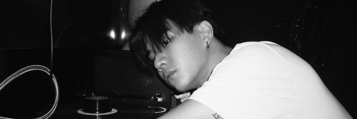 ꫂ ၴႅၴ, banner