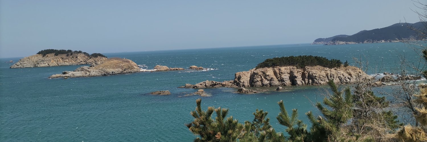 AMay51240357's profile banner image