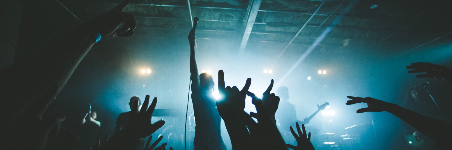 Bottom Lounge banner