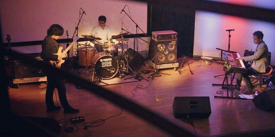 MEPtrio's profile banner image