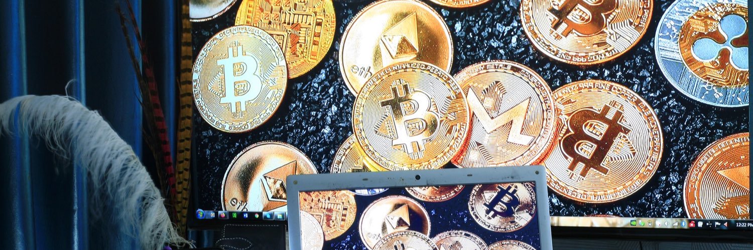 cryptoexxplorer's profile banner image