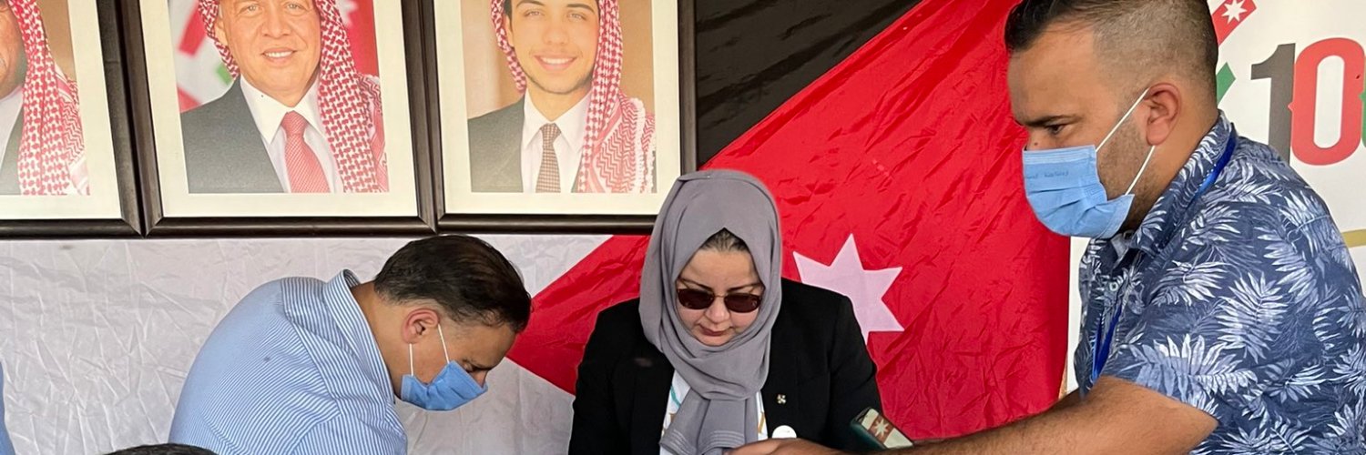 mayahendi's profile banner image