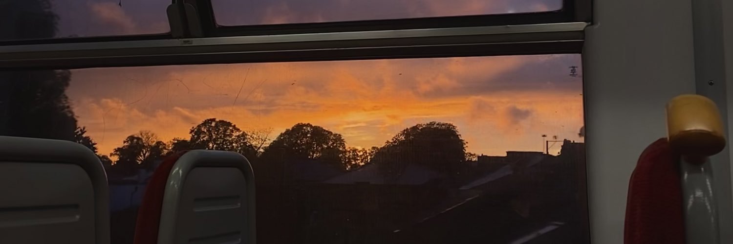 Mollieebourke's profile banner image
