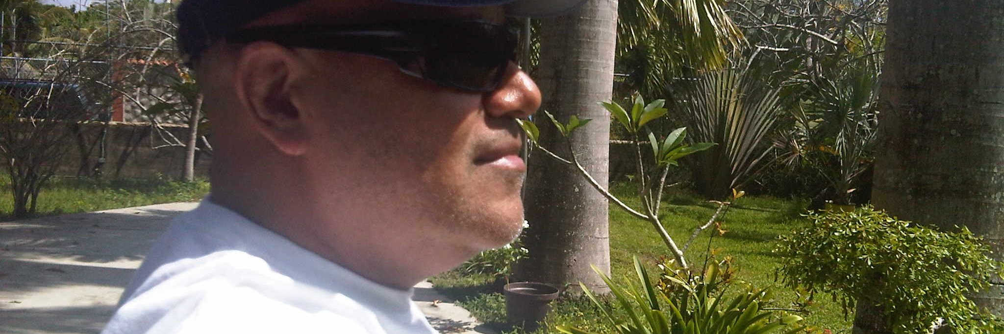 oflacruz's profile banner image