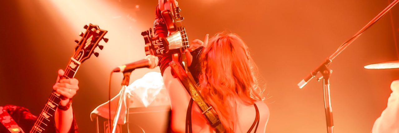 𝑒𝓇𝒾𝑒 banner