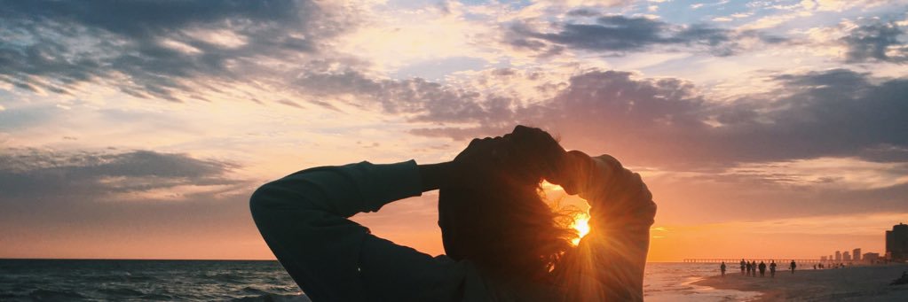 __sydneyk__'s profile banner image