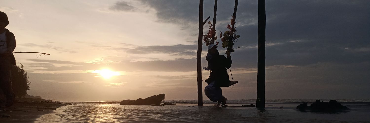 khaaannah's profile banner image
