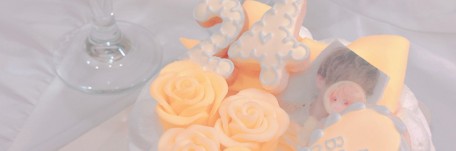 suki_roo's profile banner image