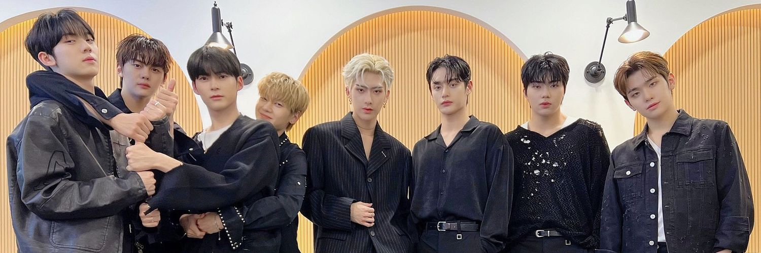 MOODZ MOONLIGHT 🌘 ZB1 SUNG HANBIN 🫘🌳🐹🐰🐱🐮 banner