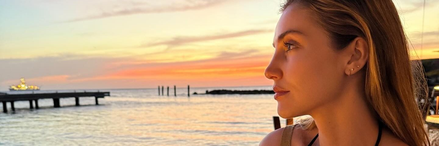 Laura12ros's profile banner image