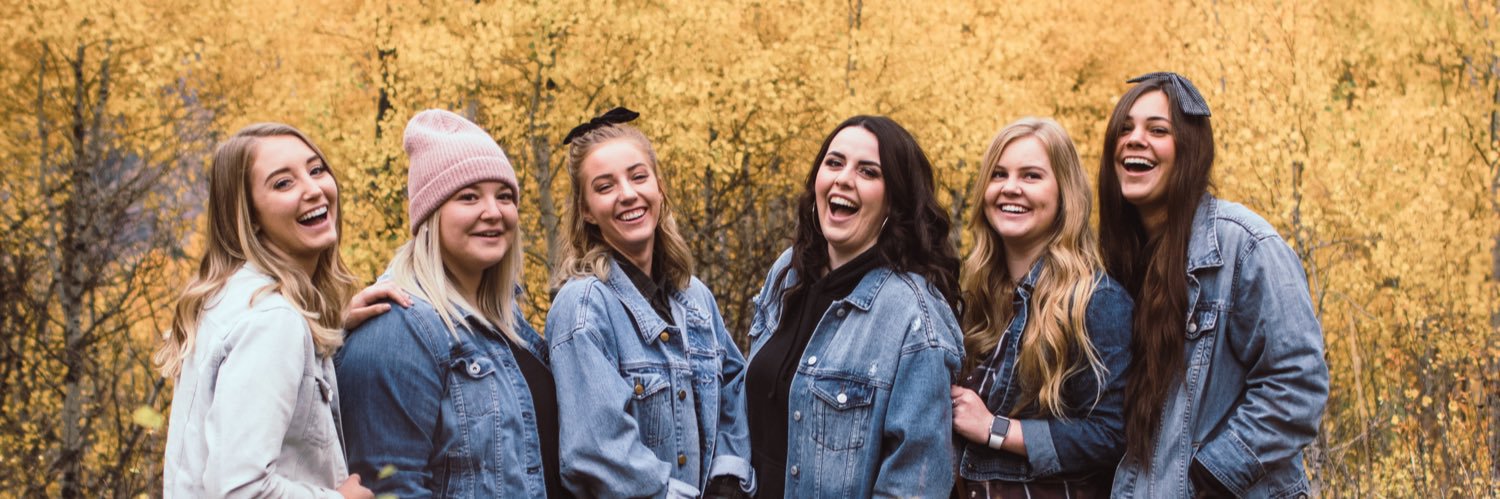 ashley_carrin's profile banner image