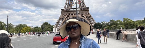 EssiYovogan Profile Banner