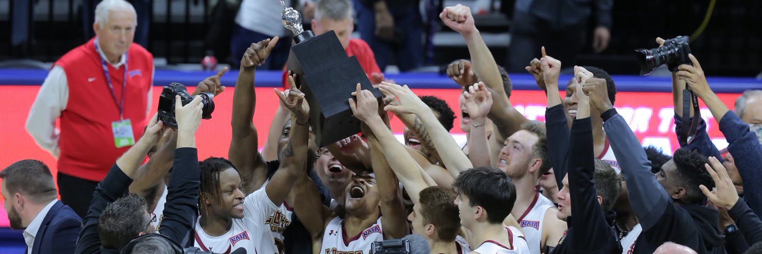 Loyola Mens Basketball Profile Banner