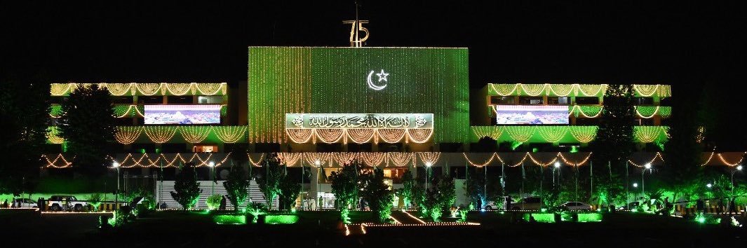 minail's profile banner image
