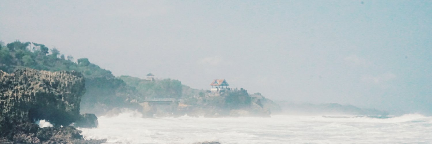 yuliahan_'s profile banner image