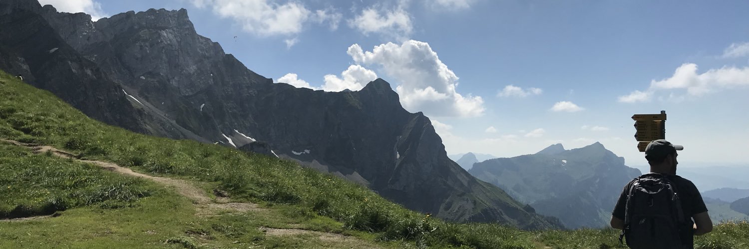 meintweet's profile banner image