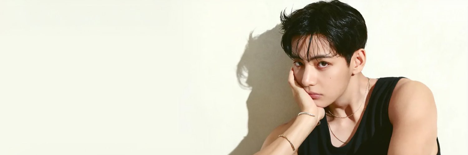 mayayuz's profile banner image