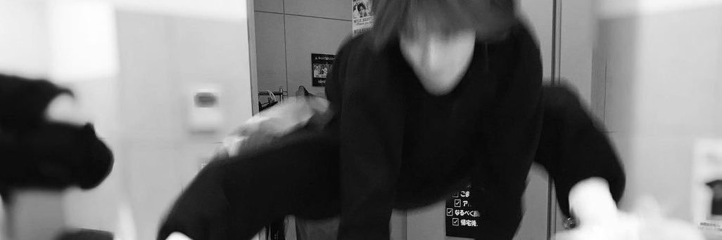 julv_12zz's profile banner image