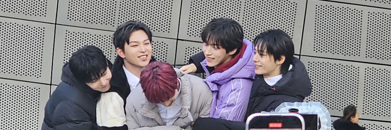 Lee_load726's profile banner image