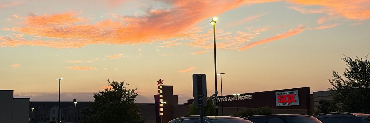 daanielleee10's profile banner image