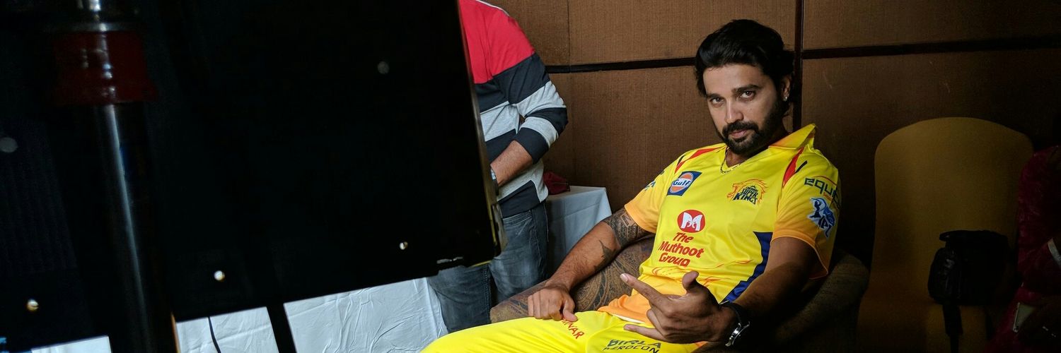kabilakaran008's profile banner image