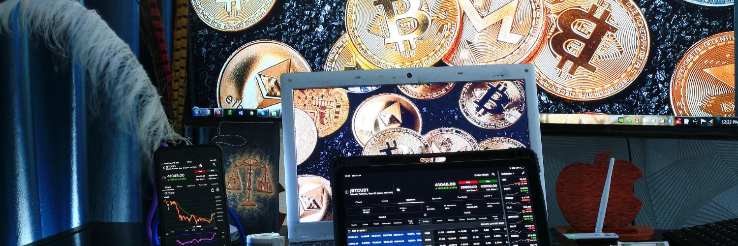 yourcryptofan's profile banner image