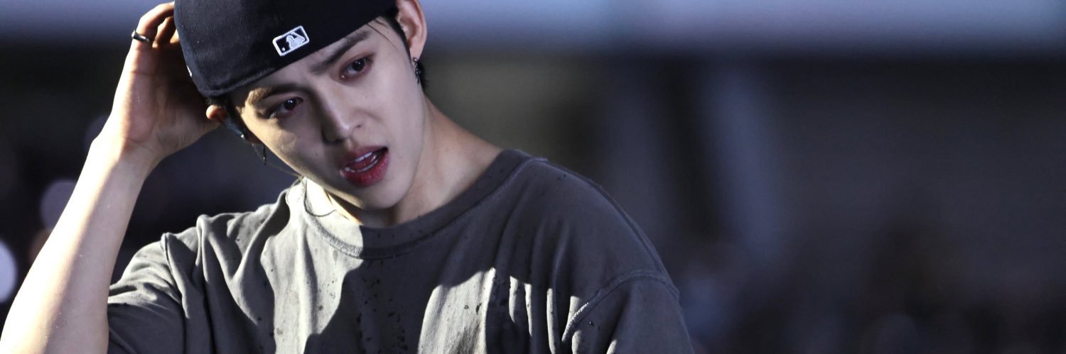 chan_chandyy's profile banner image