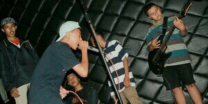 Thariq!% banner