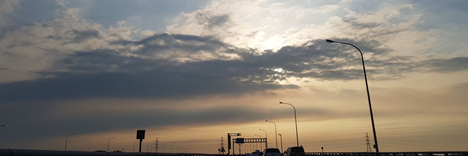 yichen_logan's profile banner image