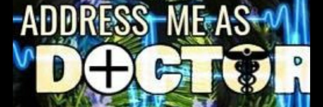 It's Weirdos On This App banner