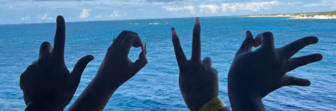 _almostfamouss_'s profile banner image